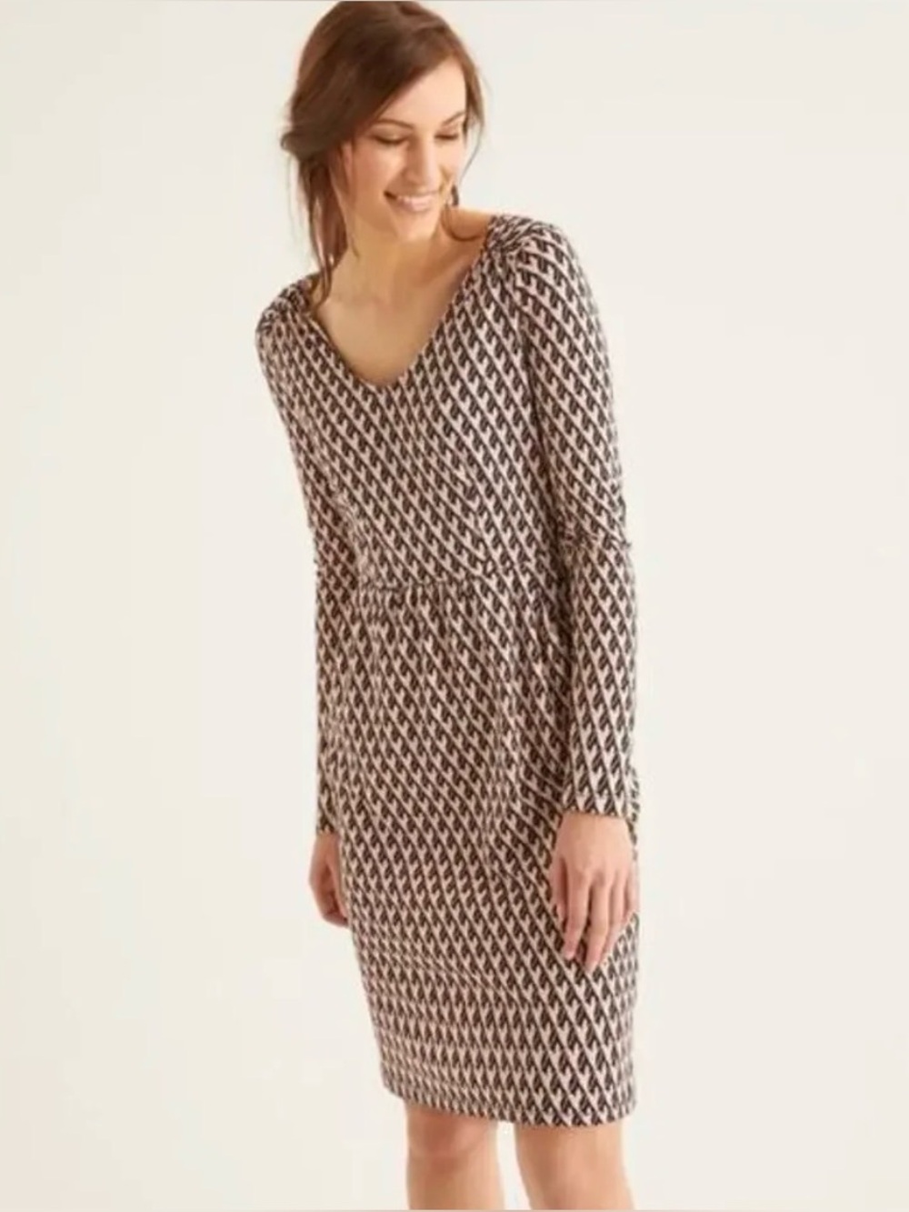 BODEN Long Sleeve Heart Printed V-Neck Sheath Dress in Black & Pink - Size 10L
